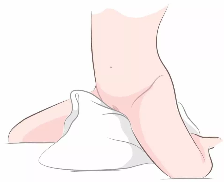 sauter et écraser son clitoris