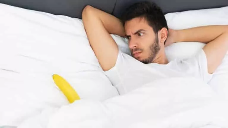 mec qui bande la nuit et érections nocturnes